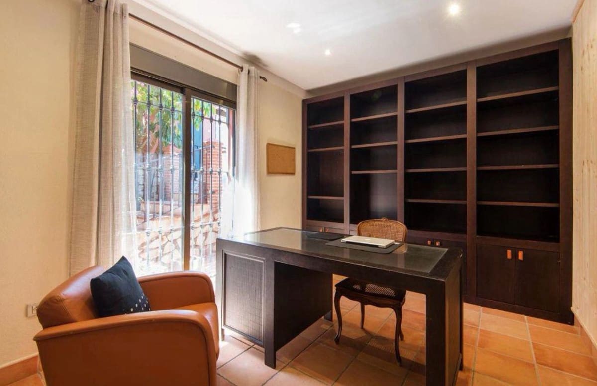 7 soveværelse Erhverv til salg i Alhaurin de la Torre med swimmingpool garage - € 840.000 (Ref: 8607366)