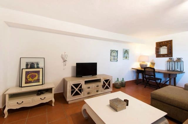 7 bedroom Commercial for sale in Alhaurín de la Torre with pool garage - € 840,000 (Ref: 8607366)