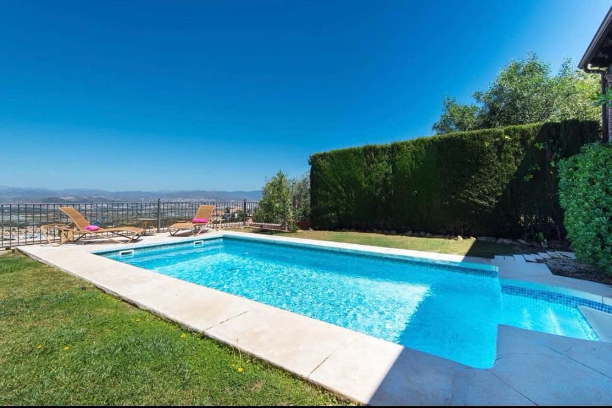 7 soveværelse Erhverv til salg i Alhaurin de la Torre med swimmingpool garage - € 840.000 (Ref: 8607366)