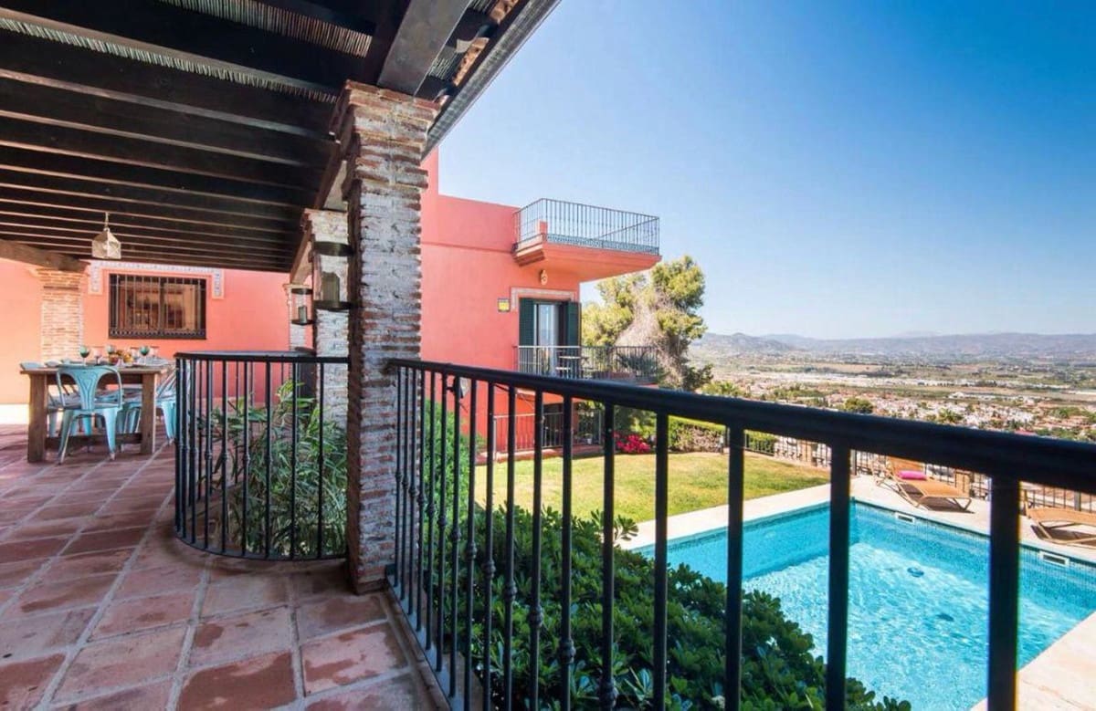 7 soveværelse Erhverv til salg i Alhaurin de la Torre med swimmingpool garage - € 840.000 (Ref: 8607366)