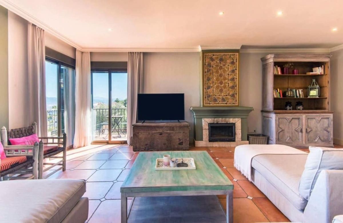 7 soveværelse Erhverv til salg i Alhaurin de la Torre med swimmingpool garage - € 840.000 (Ref: 8607366)