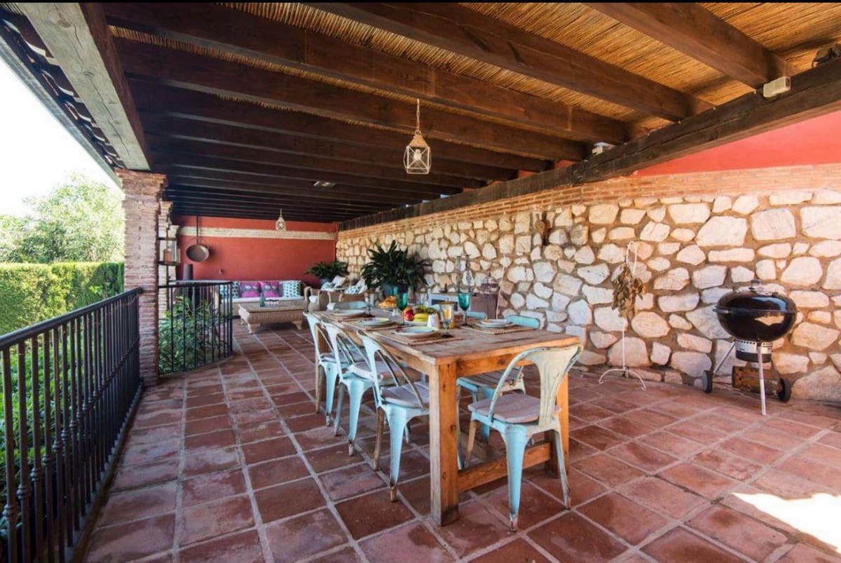 7 soveværelse Erhverv til salg i Alhaurin de la Torre med swimmingpool garage - € 840.000 (Ref: 8607366)