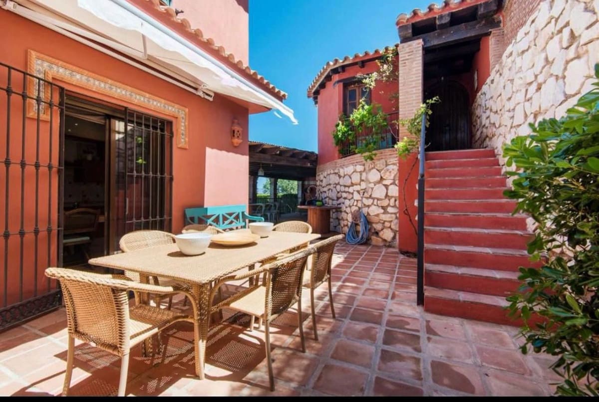 7 soveværelse Erhverv til salg i Alhaurin de la Torre med swimmingpool garage - € 840.000 (Ref: 8607366)