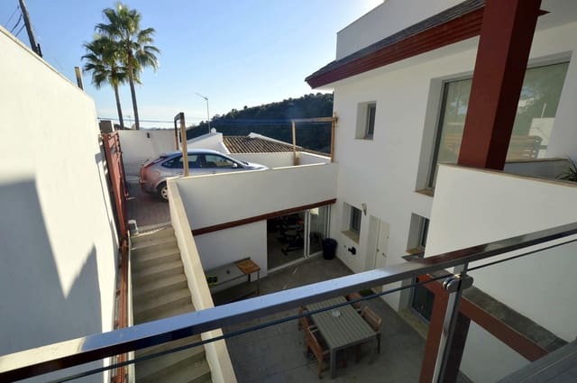 5 bedroom Villa for sale in Mijas with pool garage - € 895,000 (Ref: 8607589)