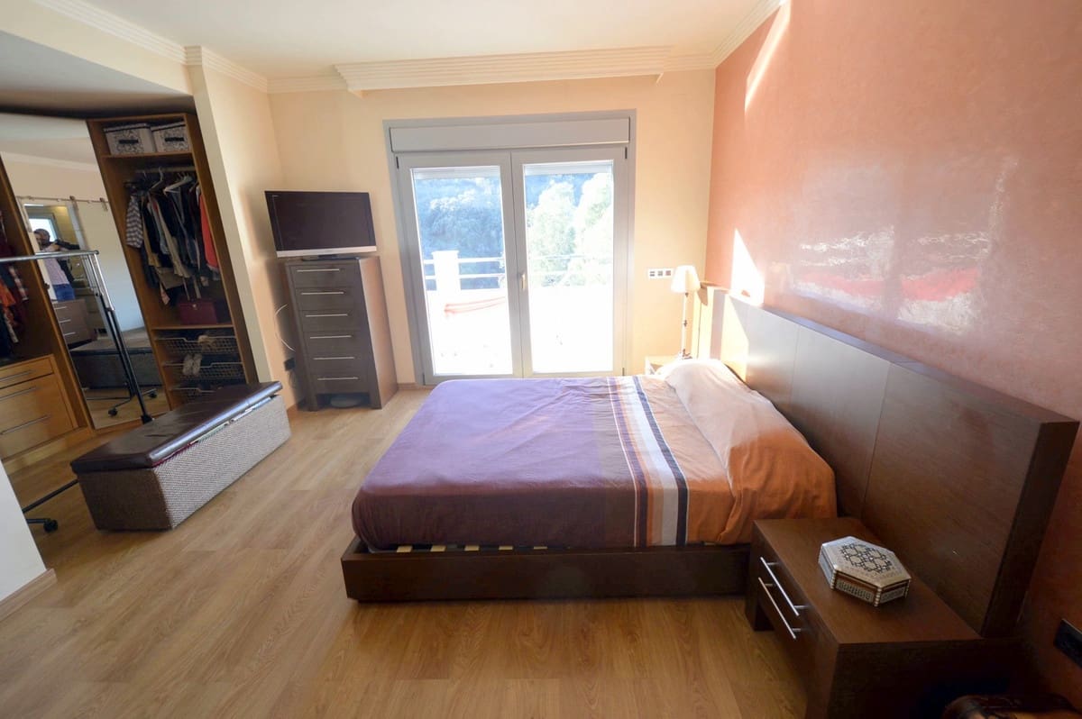 5 Zimmer Villa zu verkaufen in Mijas mit Pool Garage - 895.000 € (Ref: 8607589)