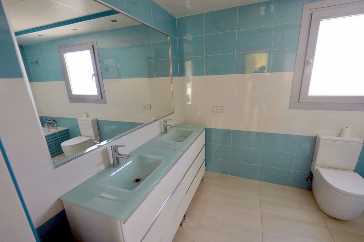 5 Zimmer Villa zu verkaufen in Mijas mit Pool Garage - 895.000 € (Ref: 8607589)