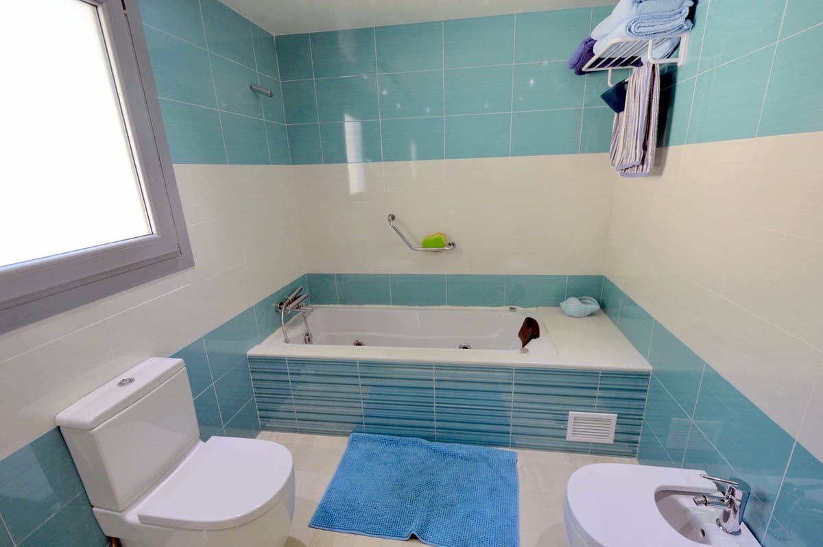 5 Zimmer Villa zu verkaufen in Mijas mit Pool Garage - 895.000 € (Ref: 8607589)