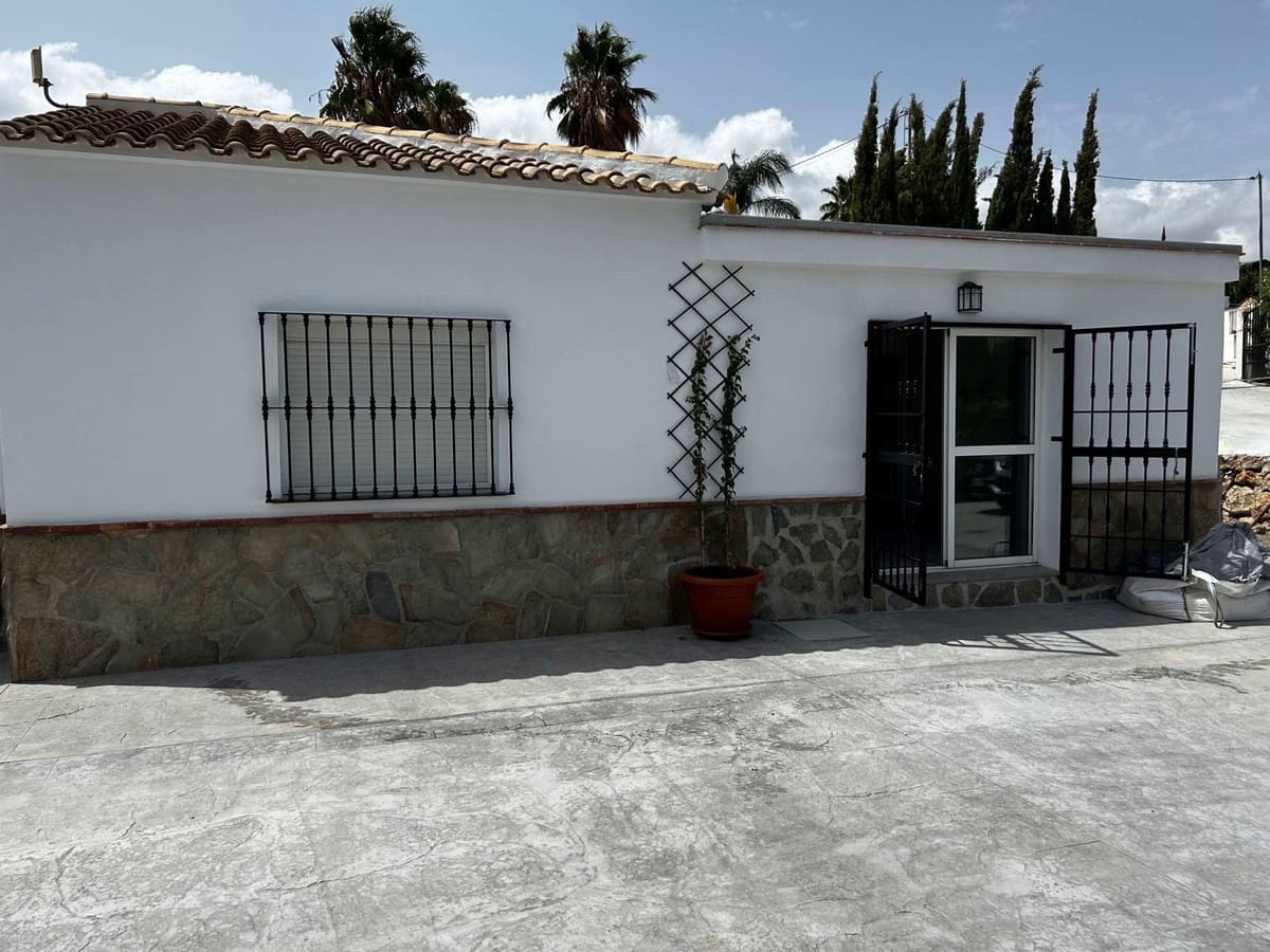3 bedroom Finca/Country House for sale in Coin with pool garage - € 370,000 (Ref: 8613807)