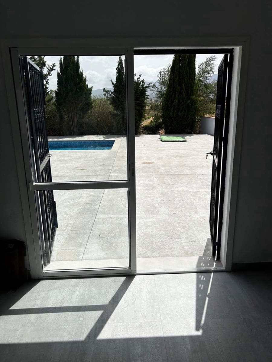 3 bedroom Finca/Country House for sale in Coin with pool garage - € 370,000 (Ref: 8613807)