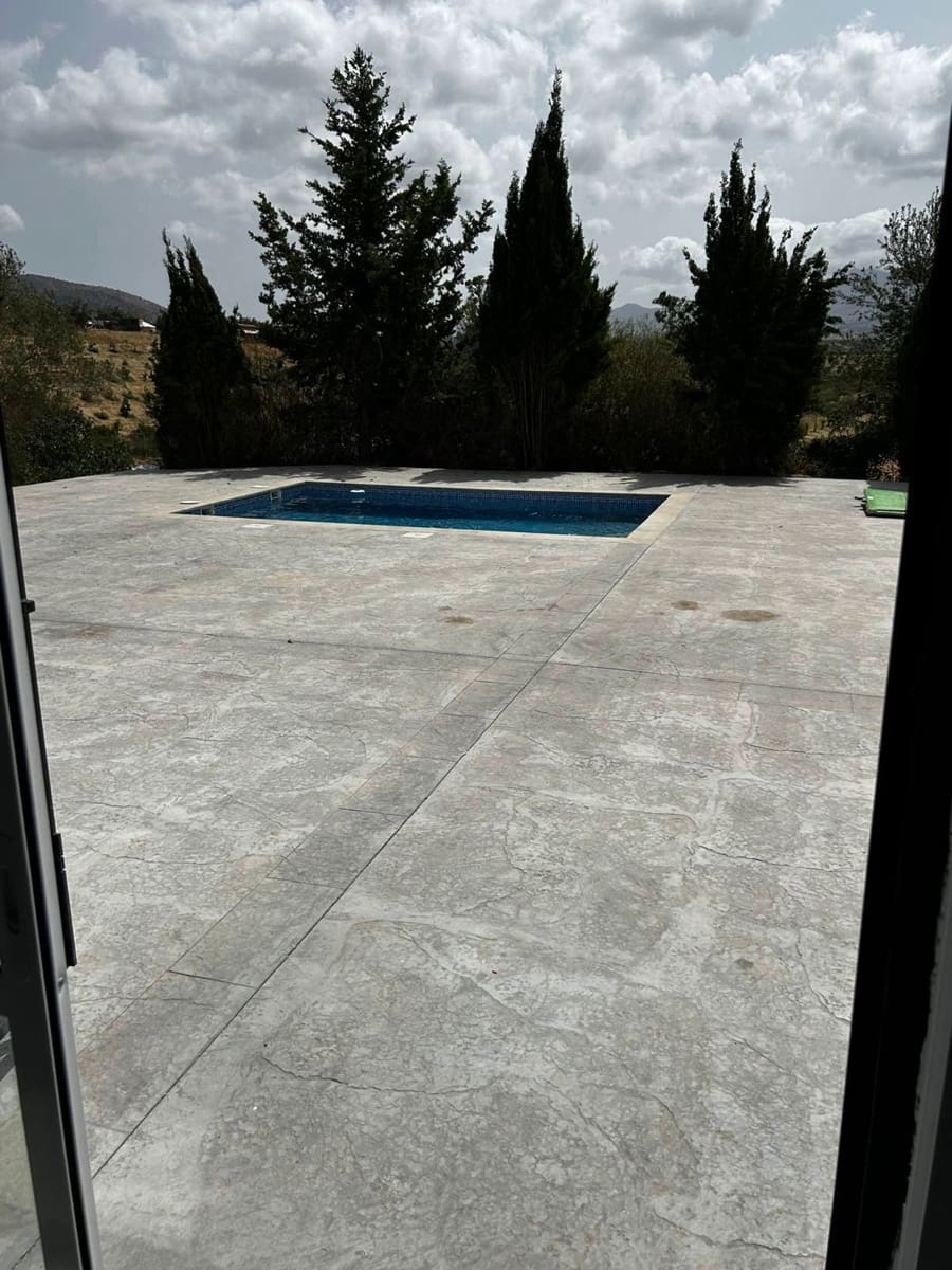 3 bedroom Finca/Country House for sale in Coin with pool garage - € 370,000 (Ref: 8613807)