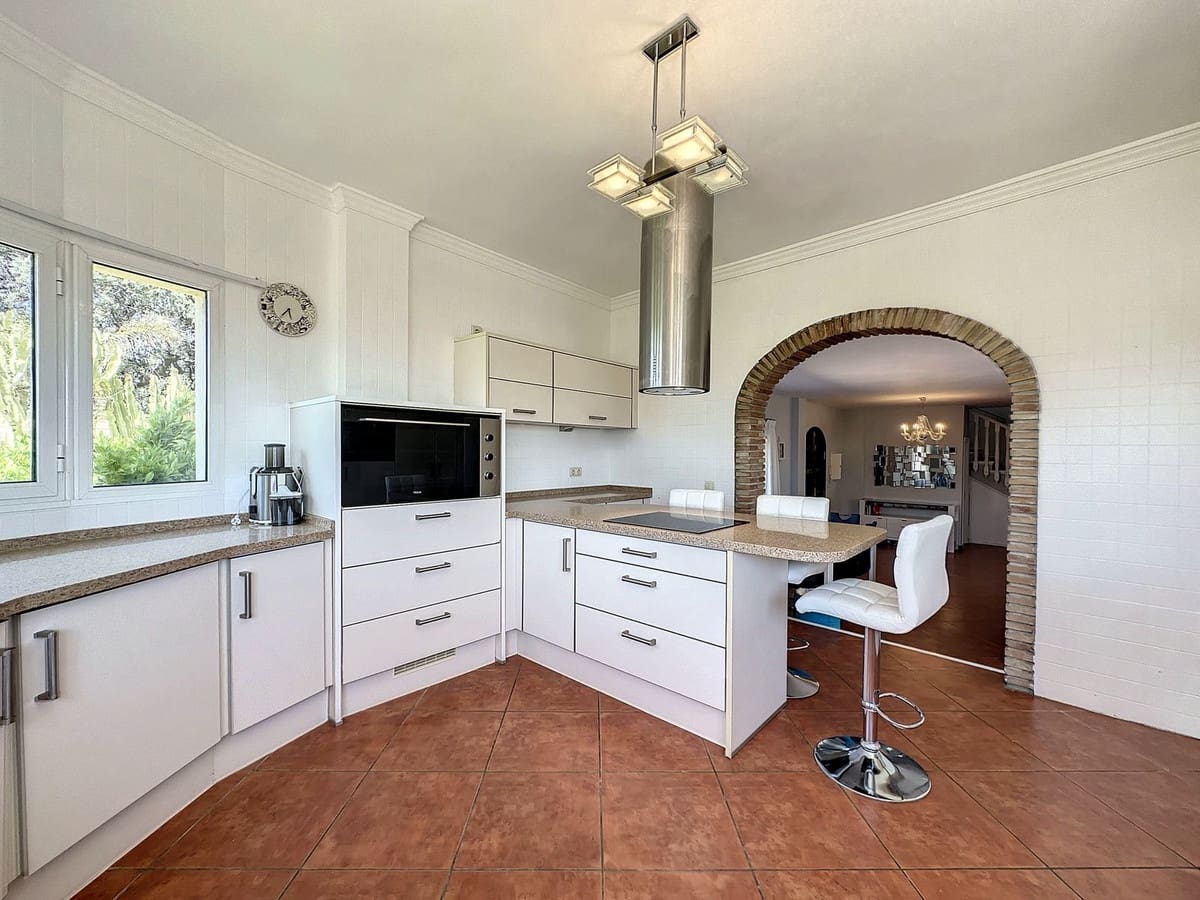 5 sypialnia Finka/Dom wiejski na sprzedaż w Alhaurin el Grande z basenem garażem - 699 000 € (Ref: 8639971)