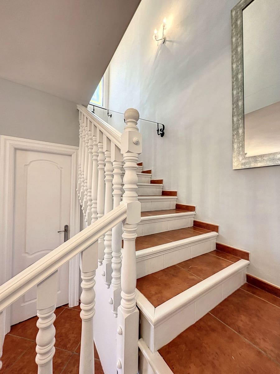 5 sovrum Finca/Hus på landet till salu i Alhaurin el Grande med pool garage - 699 000 € (Ref: 8639971)