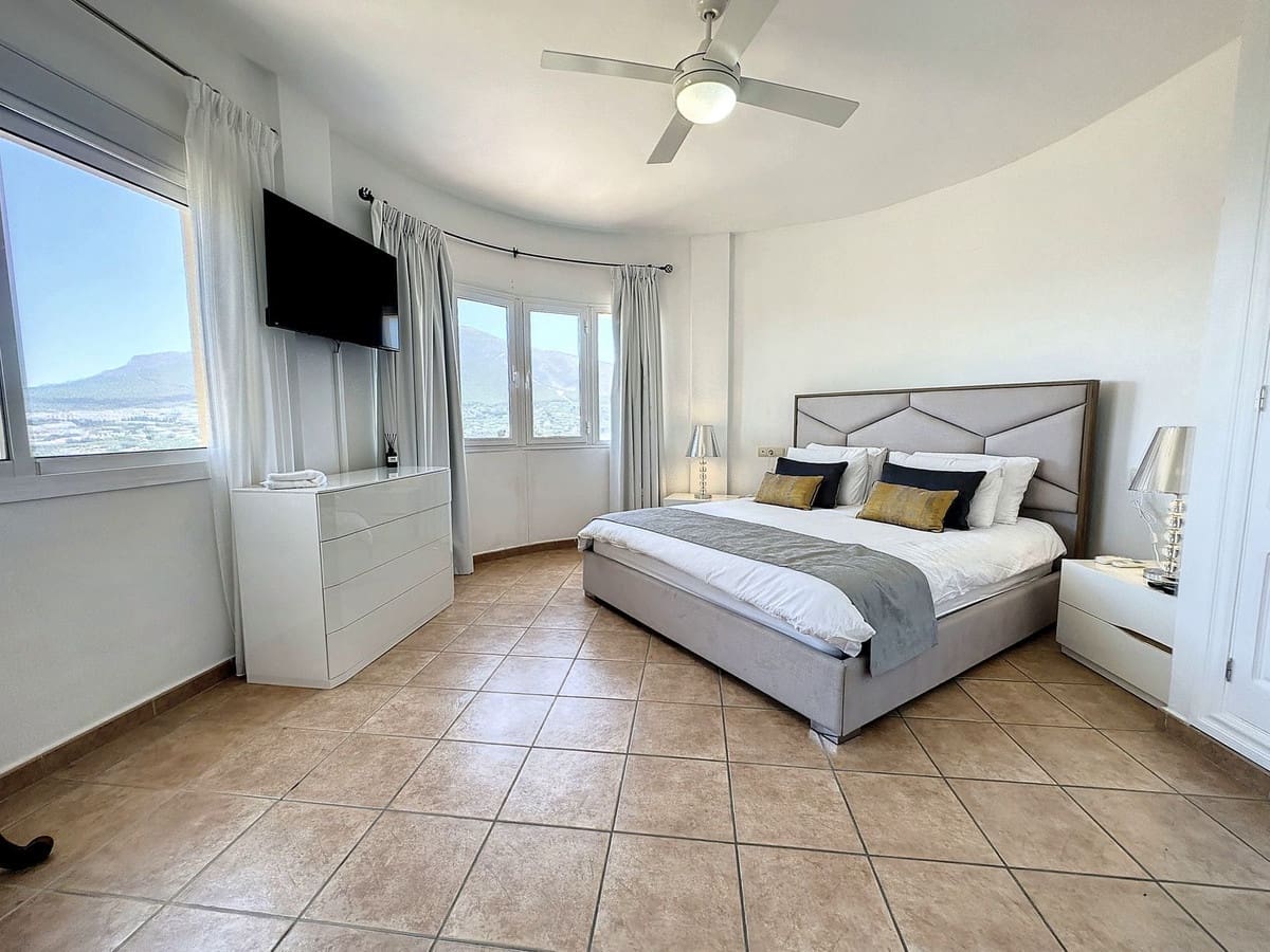 5 sovrum Finca/Hus på landet till salu i Alhaurin el Grande med pool garage - 699 000 € (Ref: 8639971)