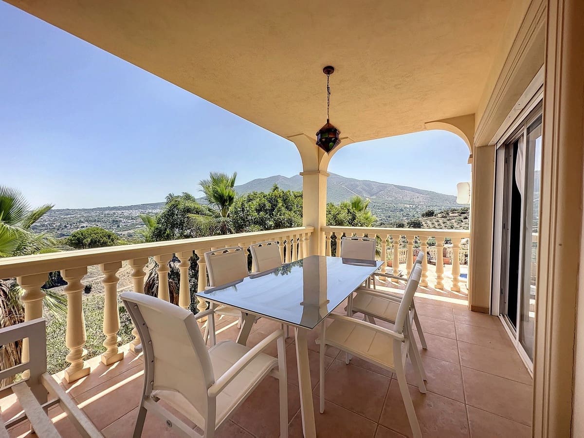 5 sypialnia Finka/Dom wiejski na sprzedaż w Alhaurin el Grande z basenem garażem - 699 000 € (Ref: 8639971)