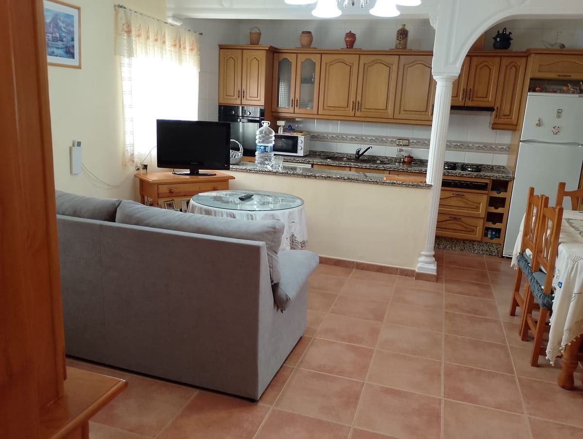 2 soverom Villa til salgs i Archidona med garasje - € 189 000 (Ref: 8690622)