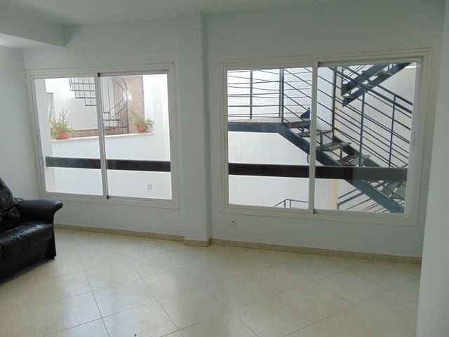 3 chambre Appartement à vendre à Alhaurín el Grande - 180 000 € (Ref: 8756899)