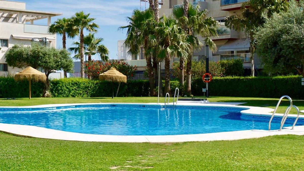 3 bedroom Apartment for sale in Torremolinos with pool garage - € 449,000 (Ref: 8765776)