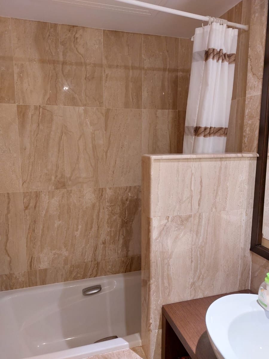 3 sypialnia Apartament na sprzedaż w Torremolinos z basenem garażem - 449 000 € (Ref: 8765776)