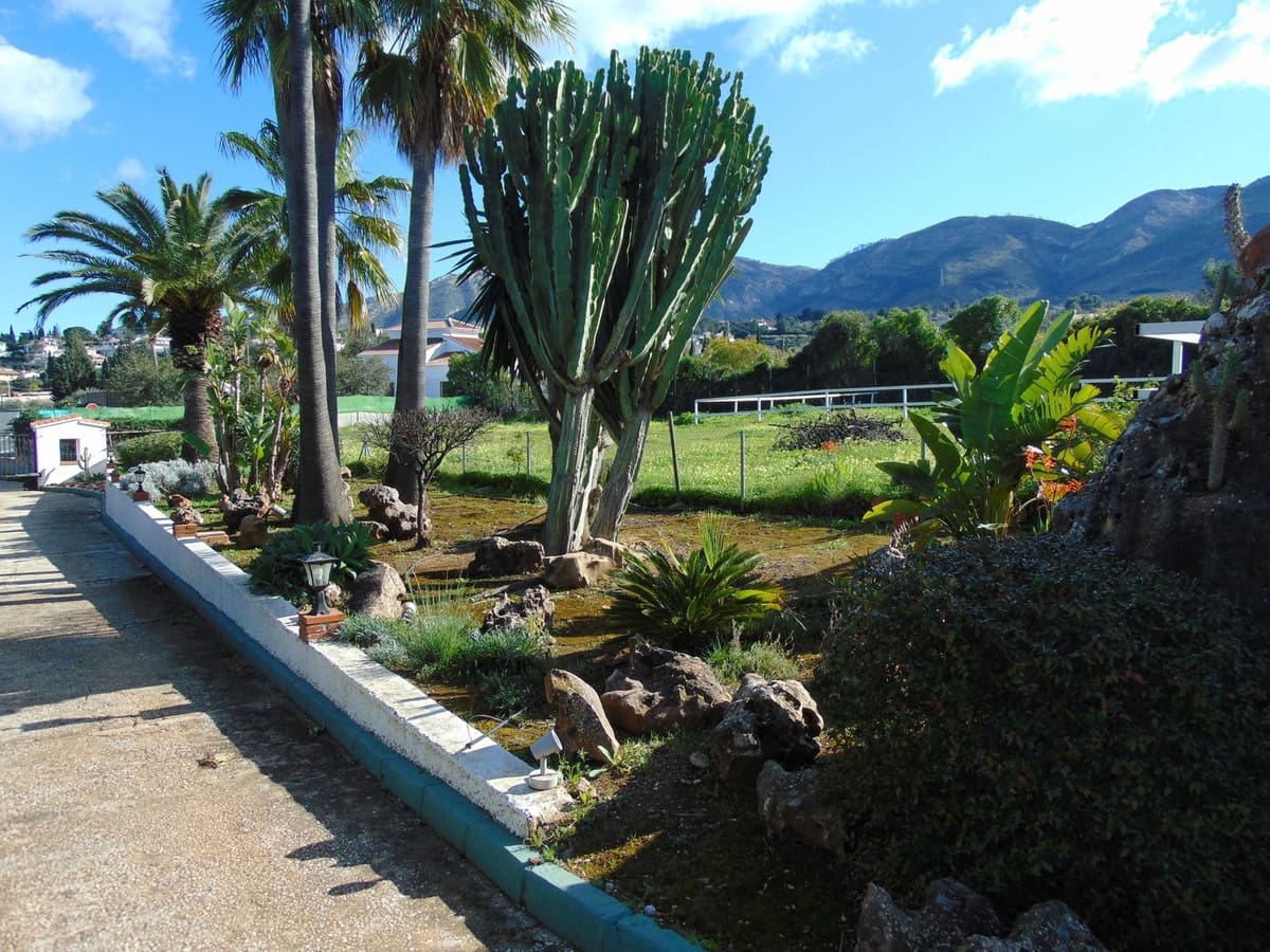 5 soverom Finca/Herregård til salgs i Alhaurin el Grande med svømmebasseng garasje - € 850 000 (Ref: 8780573)