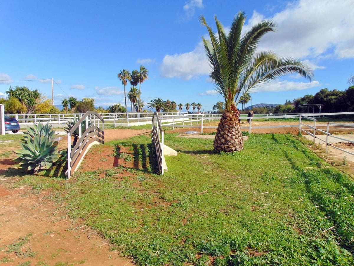 Finca/Casa Rural de 5 habitaciones en Alhaurín el Grande en venta con piscina garaje - 850.000 € (Ref: 8780573)