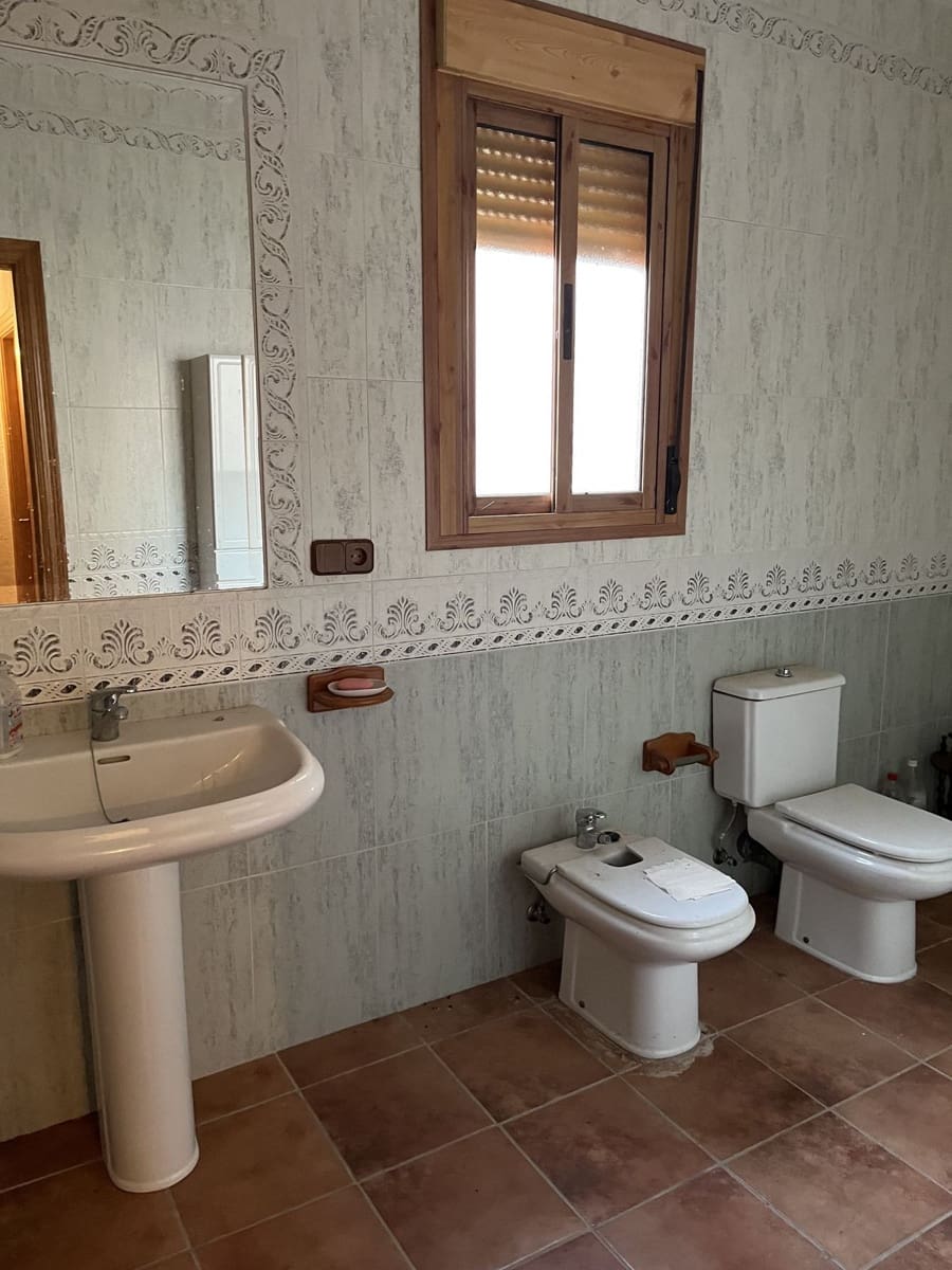 6 soverom Kommersiell til salgs i Antequera med svømmebasseng garasje - € 430 000 (Ref: 8846629)