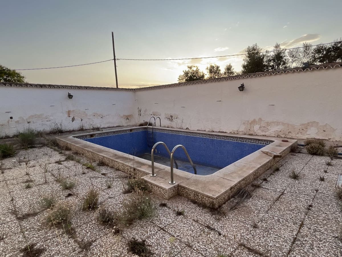 6 sypialnia Komercyjne na sprzedaż w Antequera z basenem garażem - 430 000 € (Ref: 8846629)