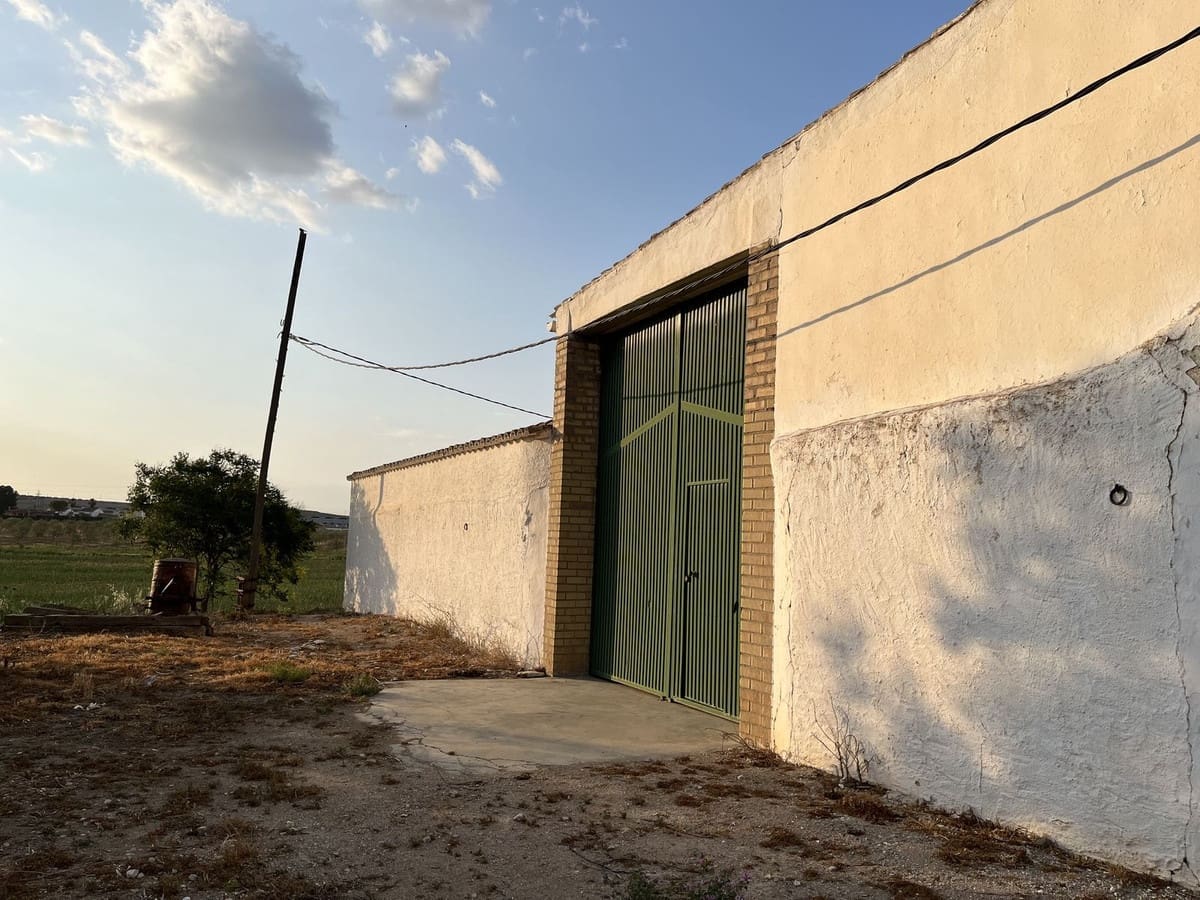 6 sypialnia Komercyjne na sprzedaż w Antequera z basenem garażem - 430 000 € (Ref: 8846630)