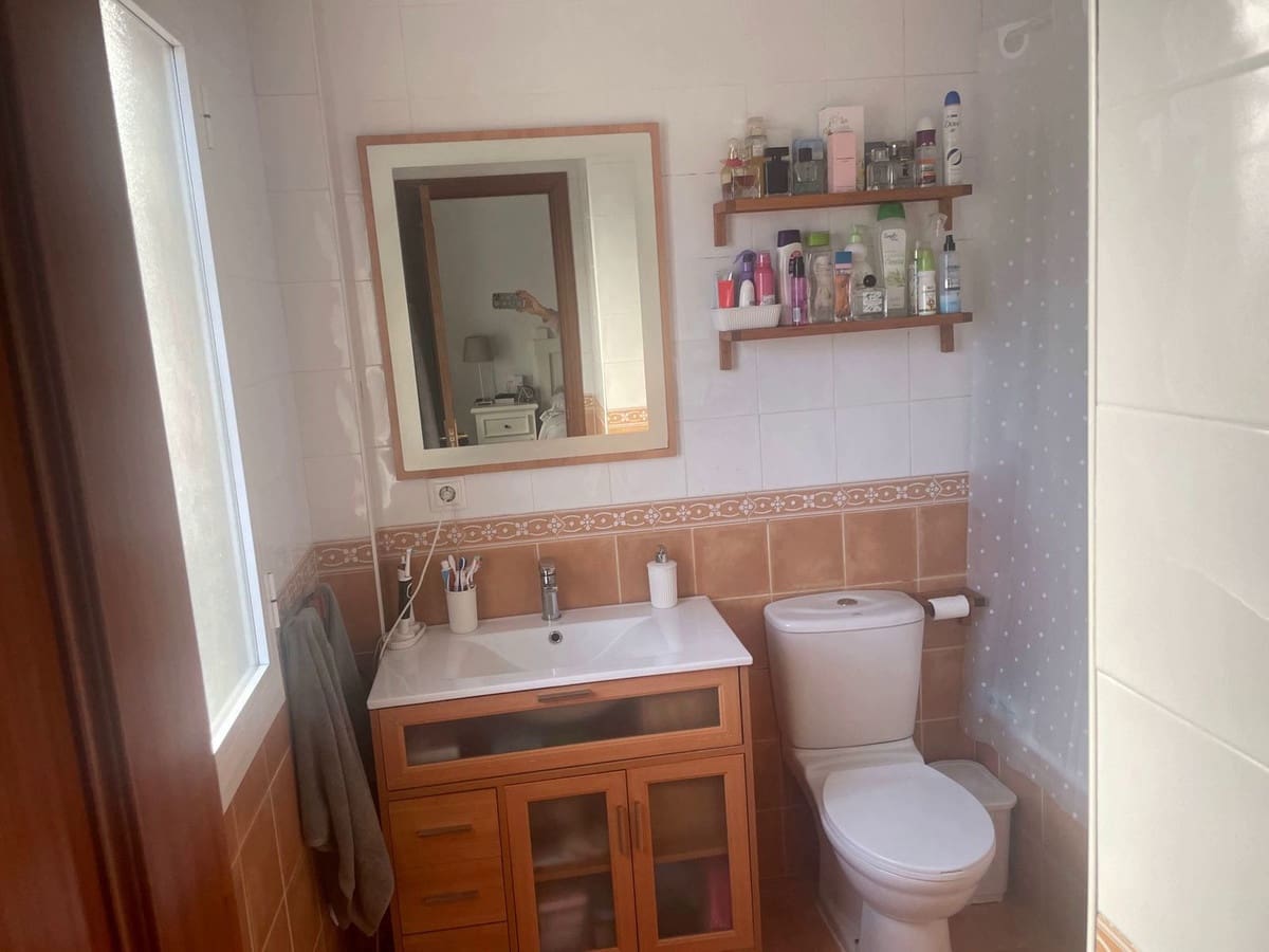 3 soverom Kjedet enebolig til salgs i Estacion de Cartama med svømmebasseng garasje - € 405 000 (Ref: 8866341)