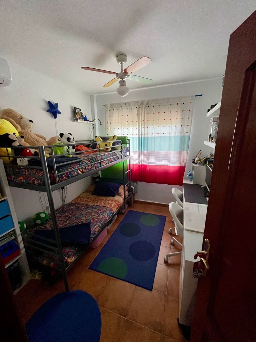 3 soverom Kjedet enebolig til salgs i Estacion de Cartama med svømmebasseng garasje - € 405 000 (Ref: 8866341)