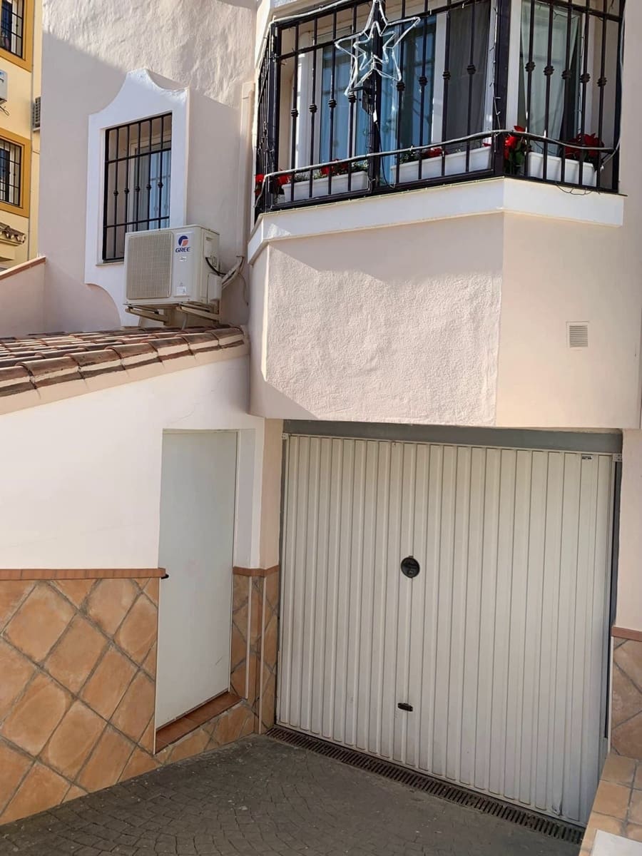 3 slaapkamer Halfvrijstaande villa te koop in Estacion de Cartama met zwembad garage - € 405.000 (Ref: 8866341)