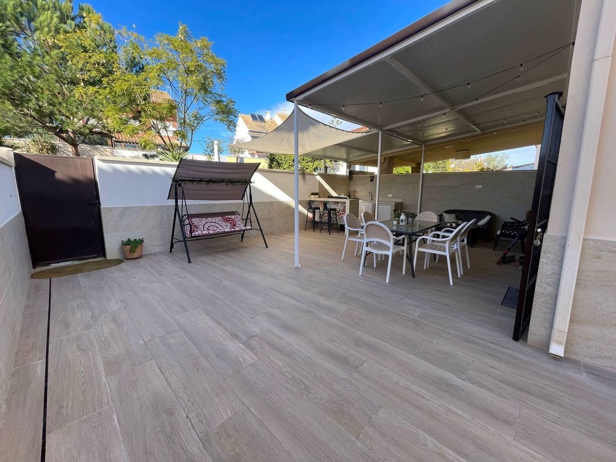 3 slaapkamer Halfvrijstaande villa te koop in Estacion de Cartama met zwembad garage - € 405.000 (Ref: 8866341)