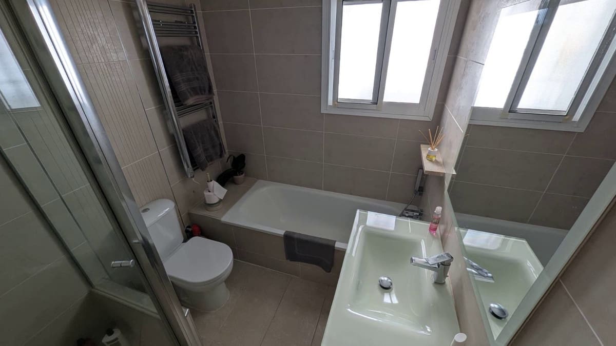 2 bedroom Villa for sale in Cerro del Aguila with pool garage - € 525,000 (Ref: 8868177)