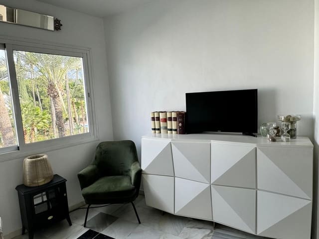 Apartamento de 1 habitación en Mijas Golf, Mijas en venta con piscina garaje - 220.000 € (Ref: 8868327)