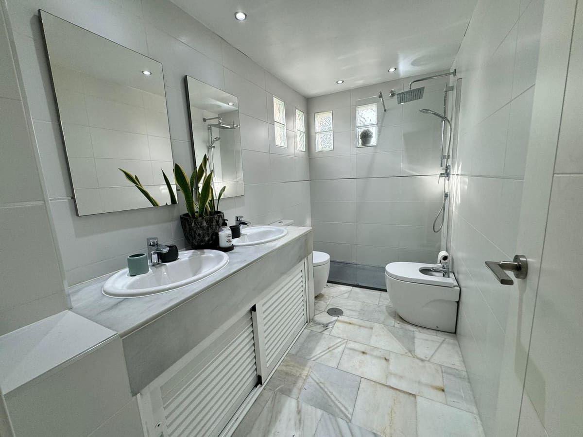 1 chambre Appartement à vendre à Mijas Golf avec piscine garage - 220 000 € (Ref: 8868327)