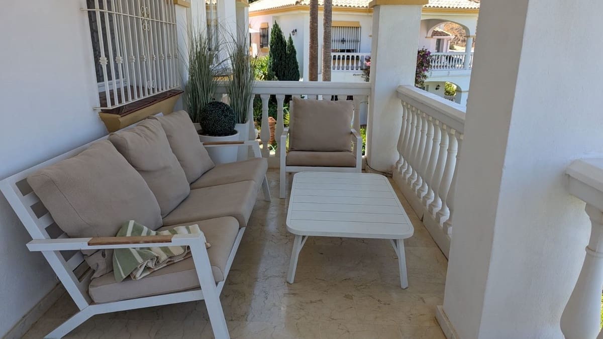 3 soverom Villa til salgs i Cerro del Aguila med svømmebasseng garasje - € 625 000 (Ref: 8868328)