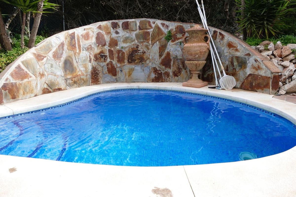 3 quarto Moradia Geminada para venda em Alhaurin Golf com piscina garagem - 460 000 € (Ref: 8897543)