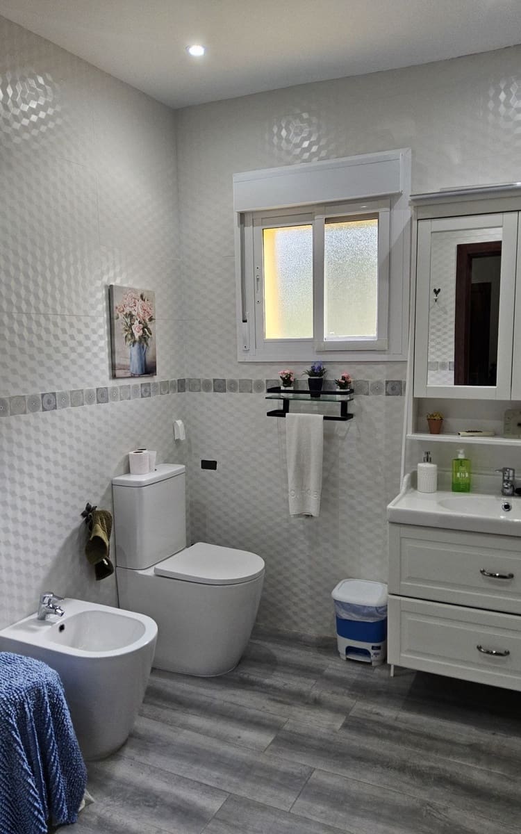 4 makuuhuone Huvila myytävänä paikassa Alhaurin de la Torre mukana uima-altaan 
autotalli - 545 000 € (Ref: 8971137)