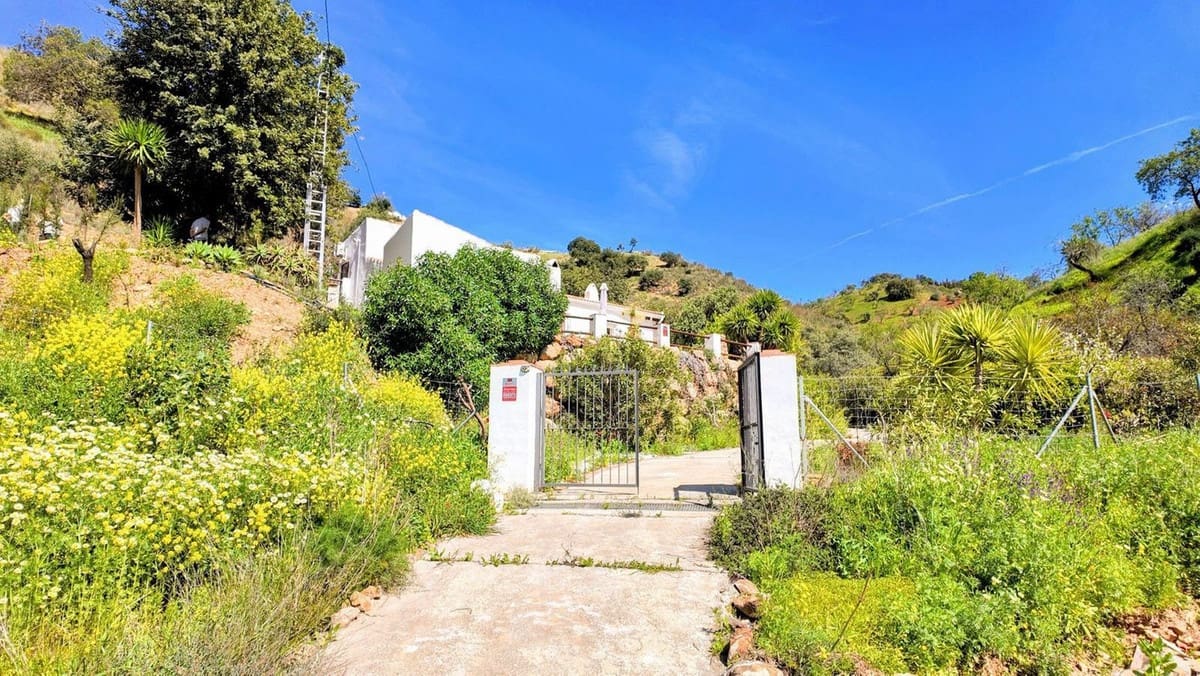 3 quarto Quinta/Casa Rural para venda em Almogia com piscina garagem - 369 000 € (Ref: 8990073)