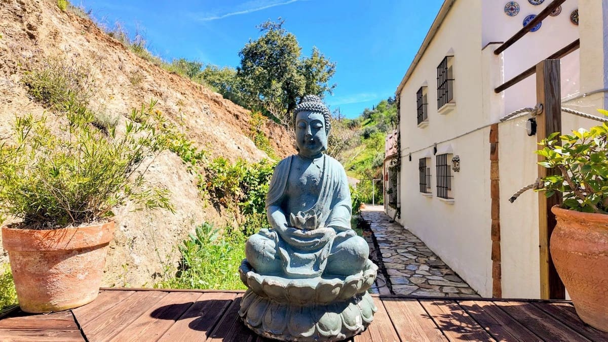 3 bedroom Finca/Country House for sale in Almogia with pool garage - € 369,000 (Ref: 8990073)