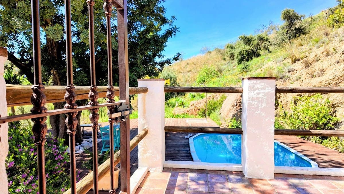 3 bedroom Finca/Country House for sale in Almogia with pool garage - € 369,000 (Ref: 8990073)