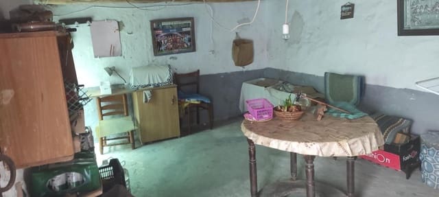 7 bedroom Townhouse for sale in Coín - € 180,000 (Ref: 9009320)