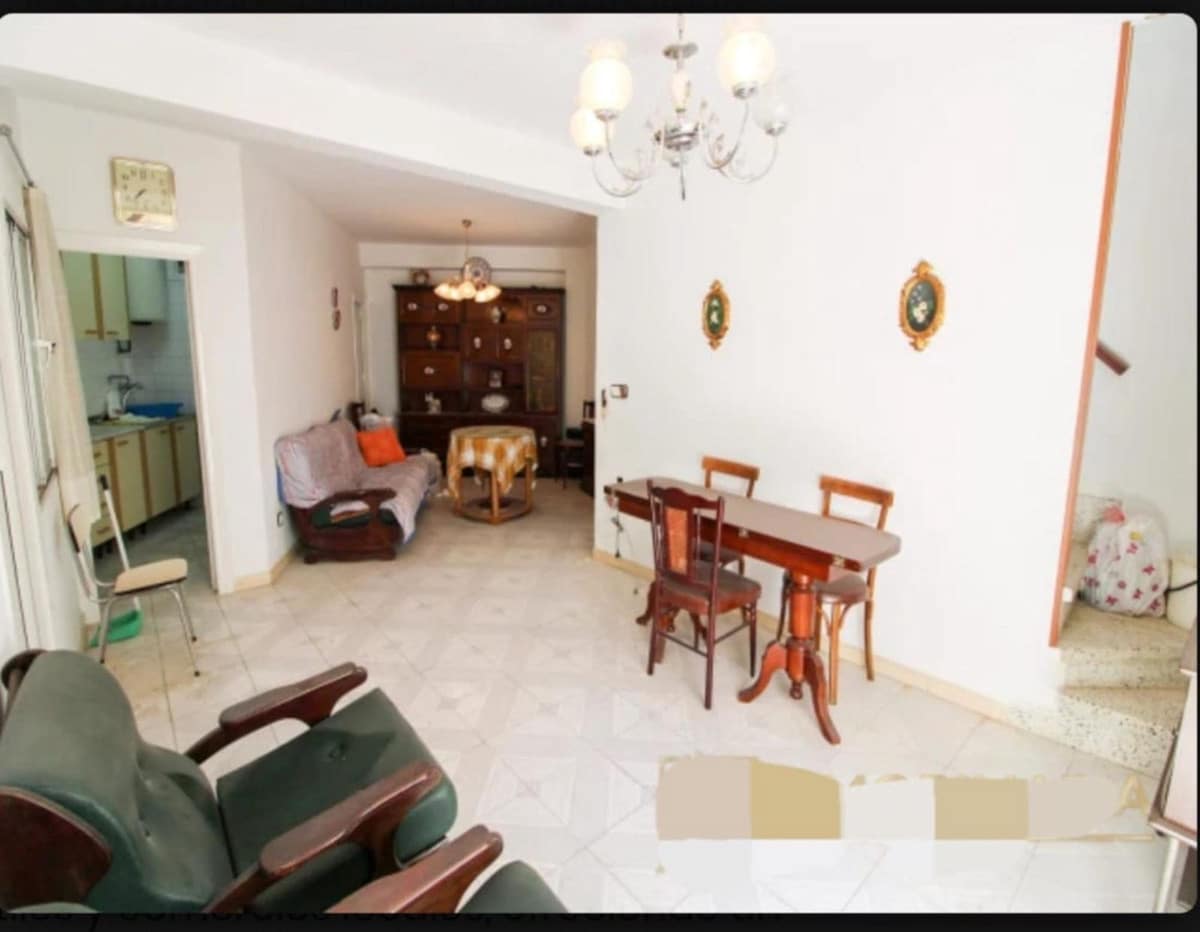 2 soverom Hus til salgs i Coin - € 195 000 (Ref: 9027193)