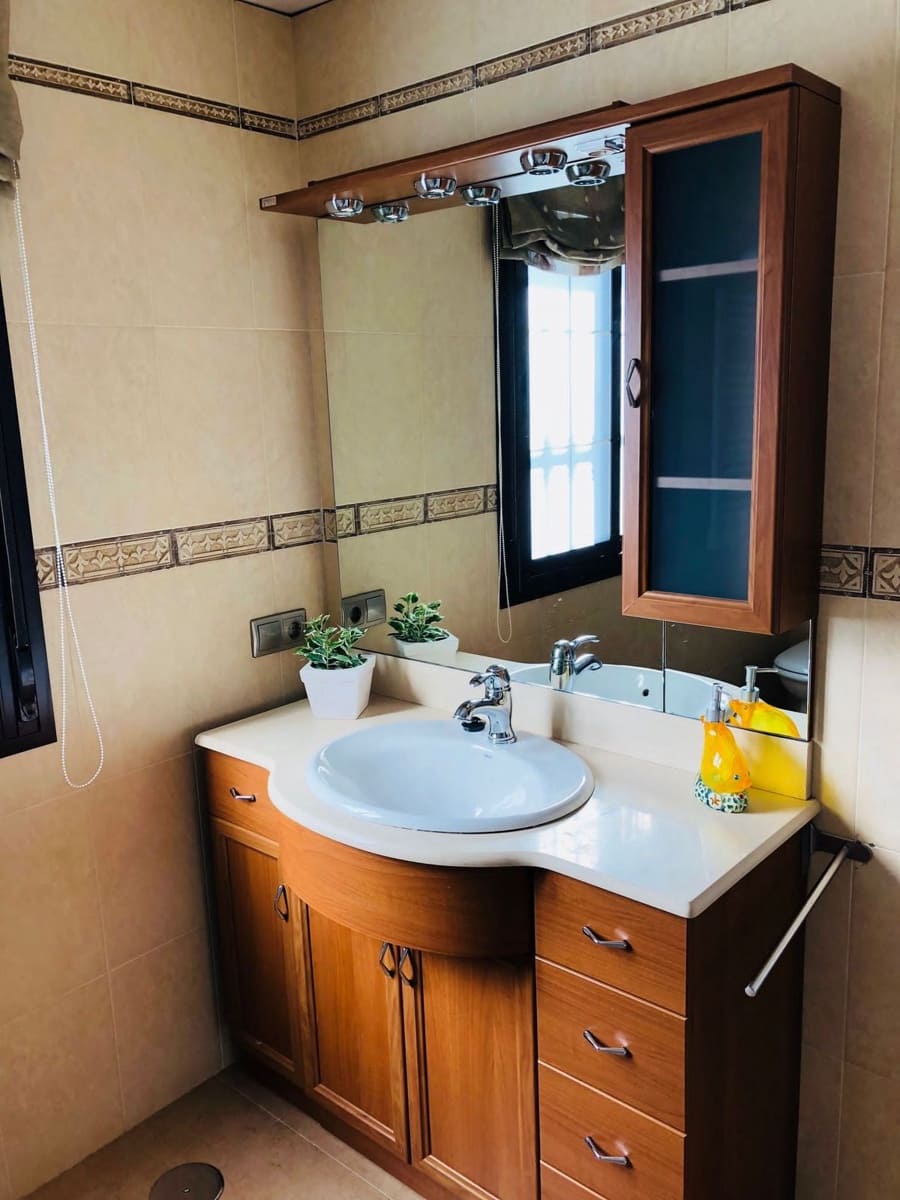 5 Zimmer Villa zu verkaufen in Antequera mit Pool Garage - 455.000 € (Ref: 9027341)