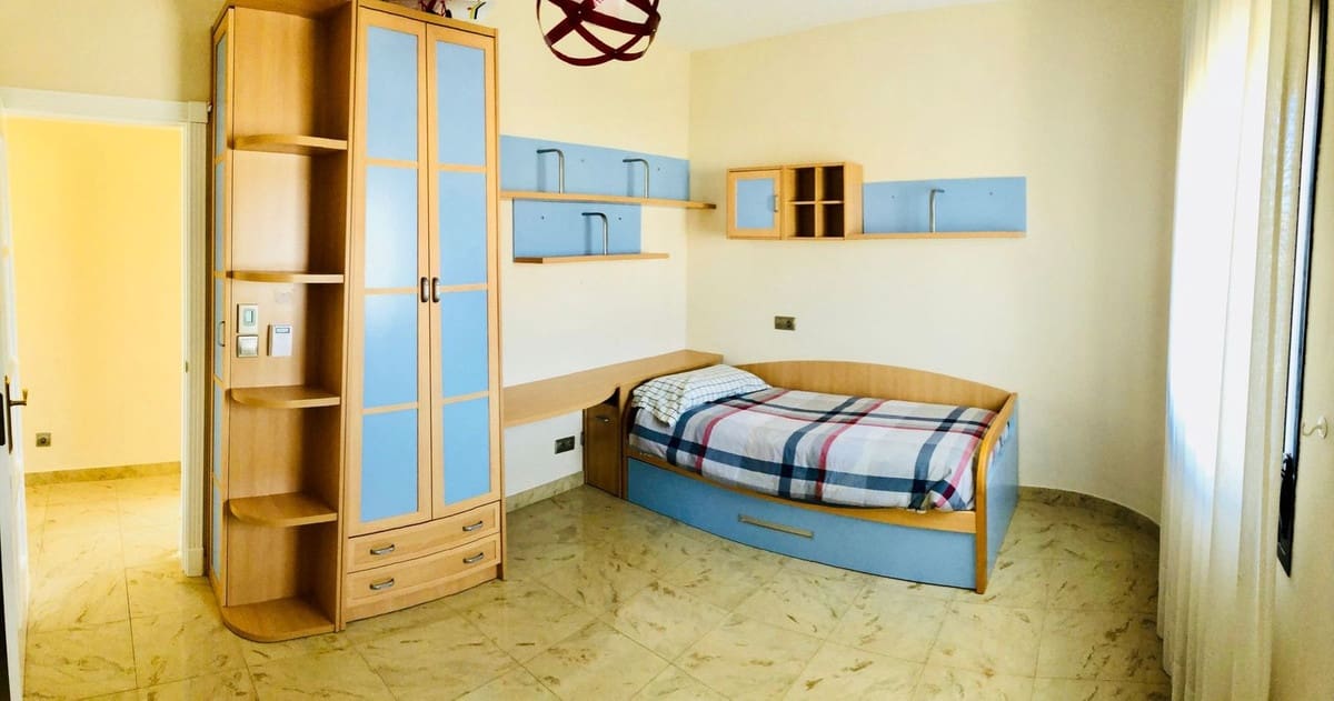 5 Zimmer Villa zu verkaufen in Antequera mit Pool Garage - 455.000 € (Ref: 9027341)