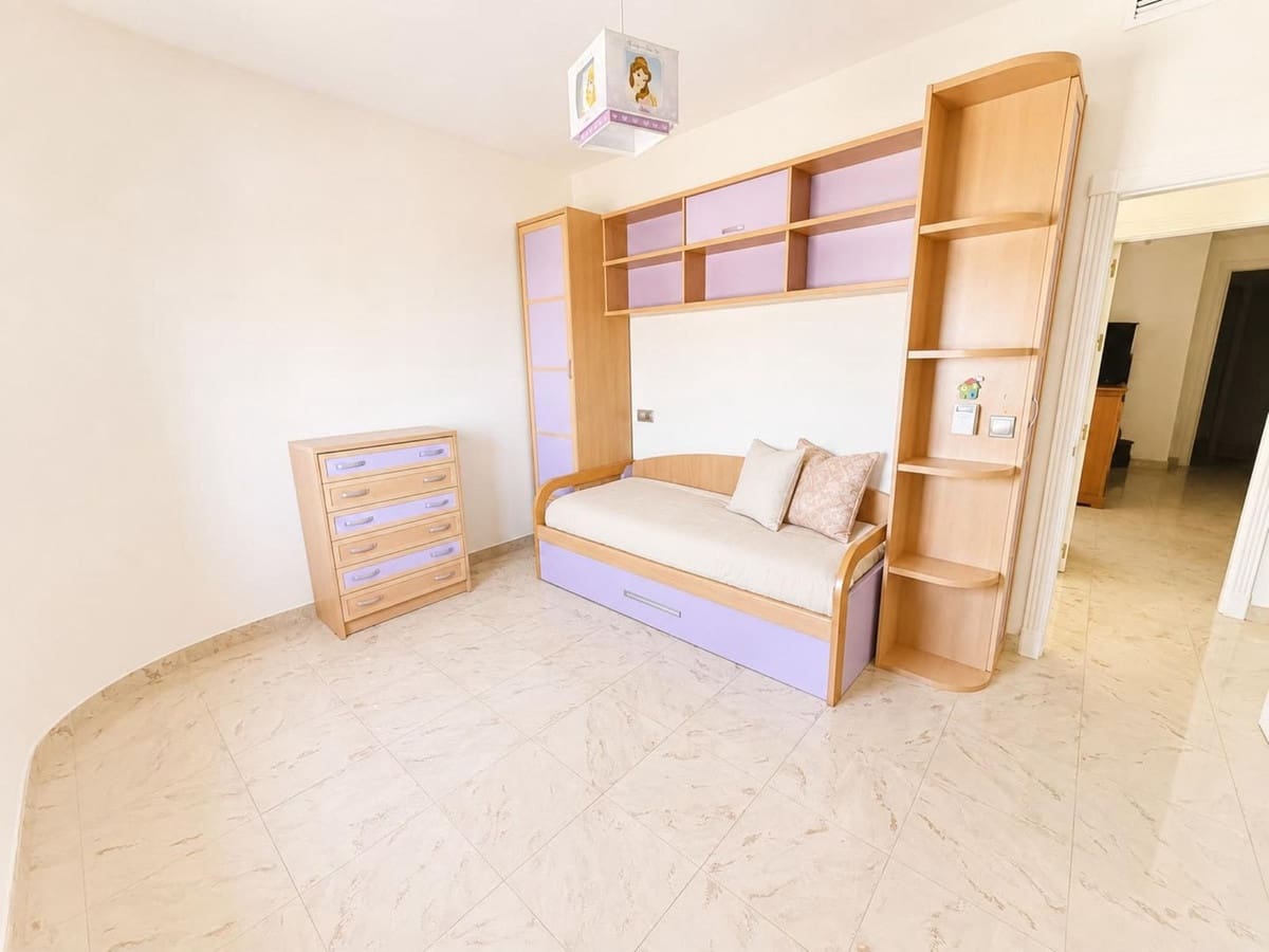 5 soverom Villa til salgs i Antequera med svømmebasseng garasje - € 515 000 (Ref: 9027341)