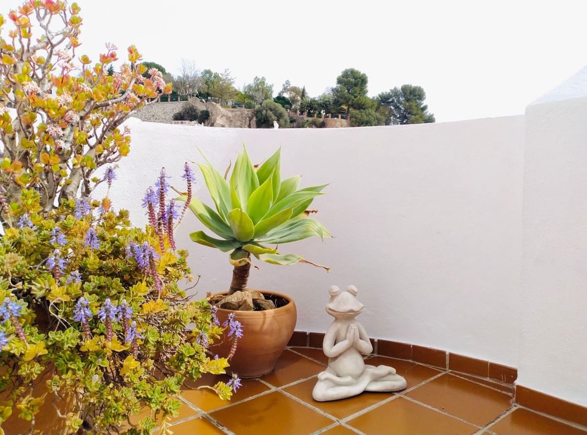 Apartamento de 2 habitaciones en Mijas en venta con piscina garaje - 365.000 € (Ref: 9027342)