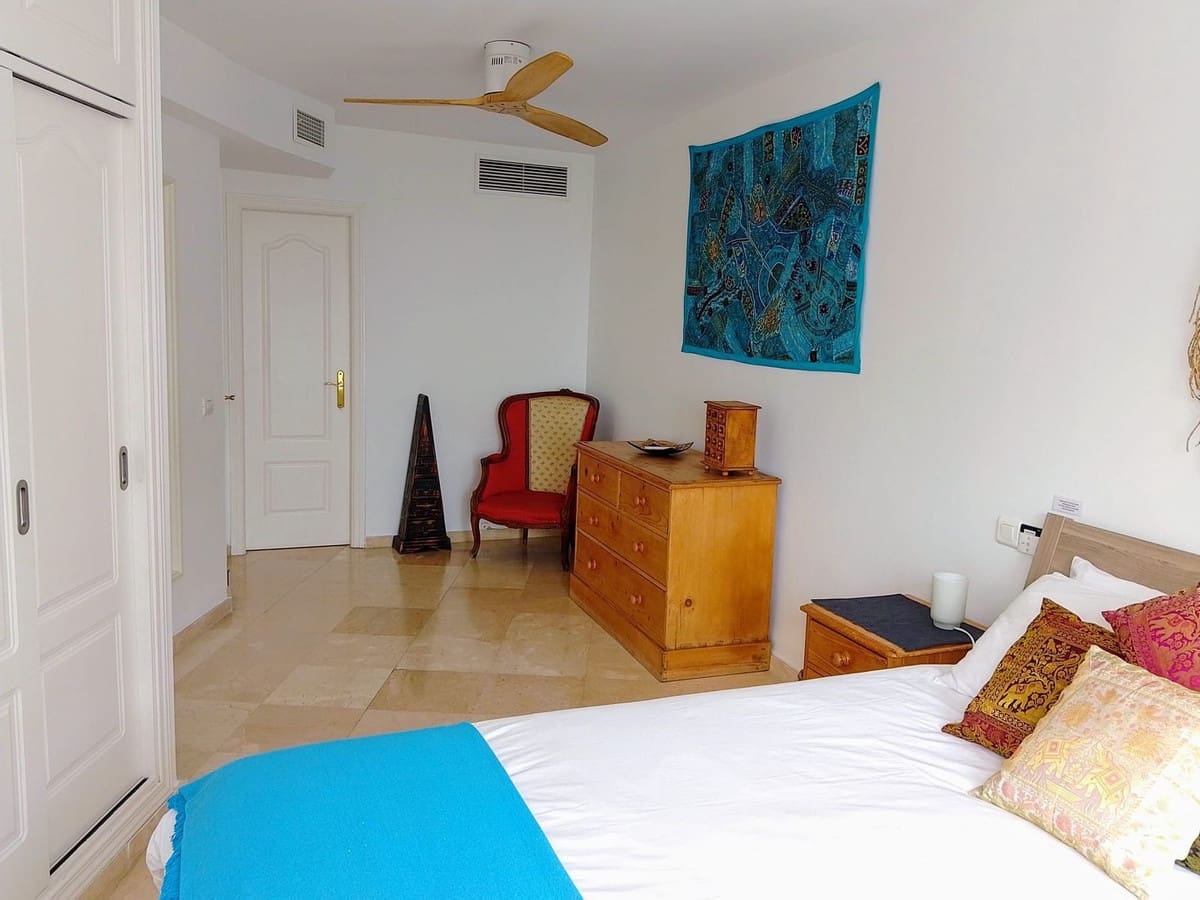 Apartamento de 2 habitaciones en Mijas en venta con piscina garaje - 365.000 € (Ref: 9027342)