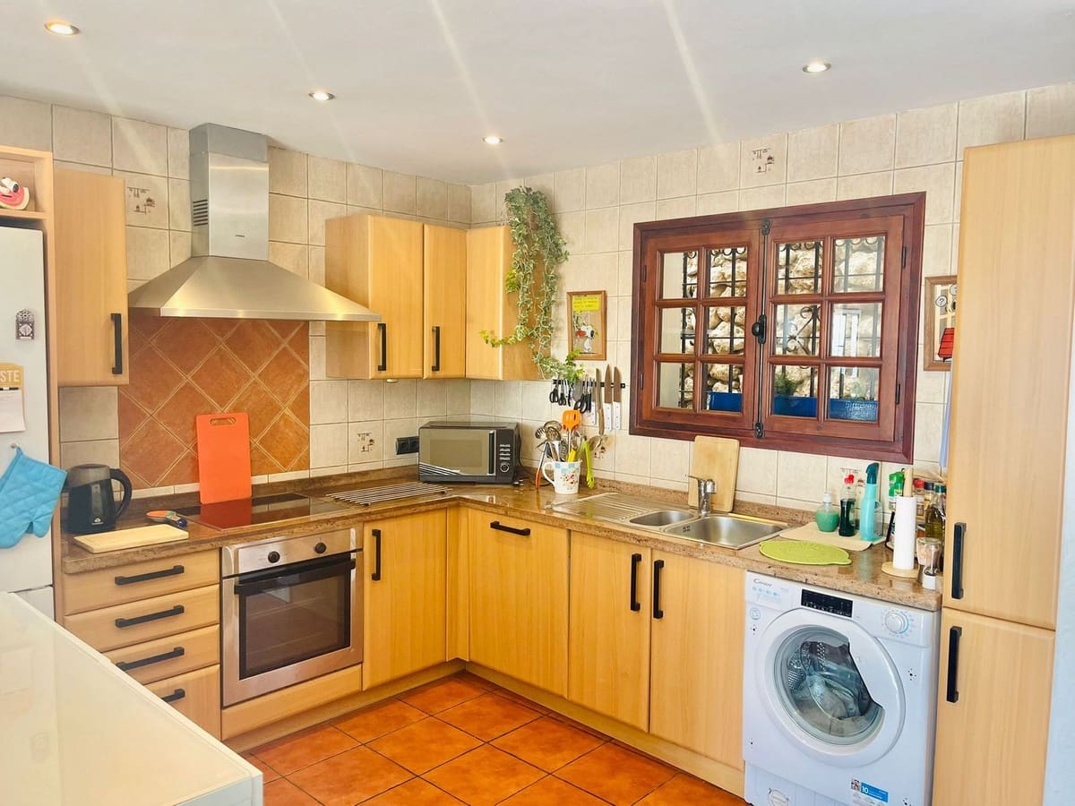 2 slaapkamer Huis te koop in Mijas met zwembad - € 335.000 (Ref: 9027343)