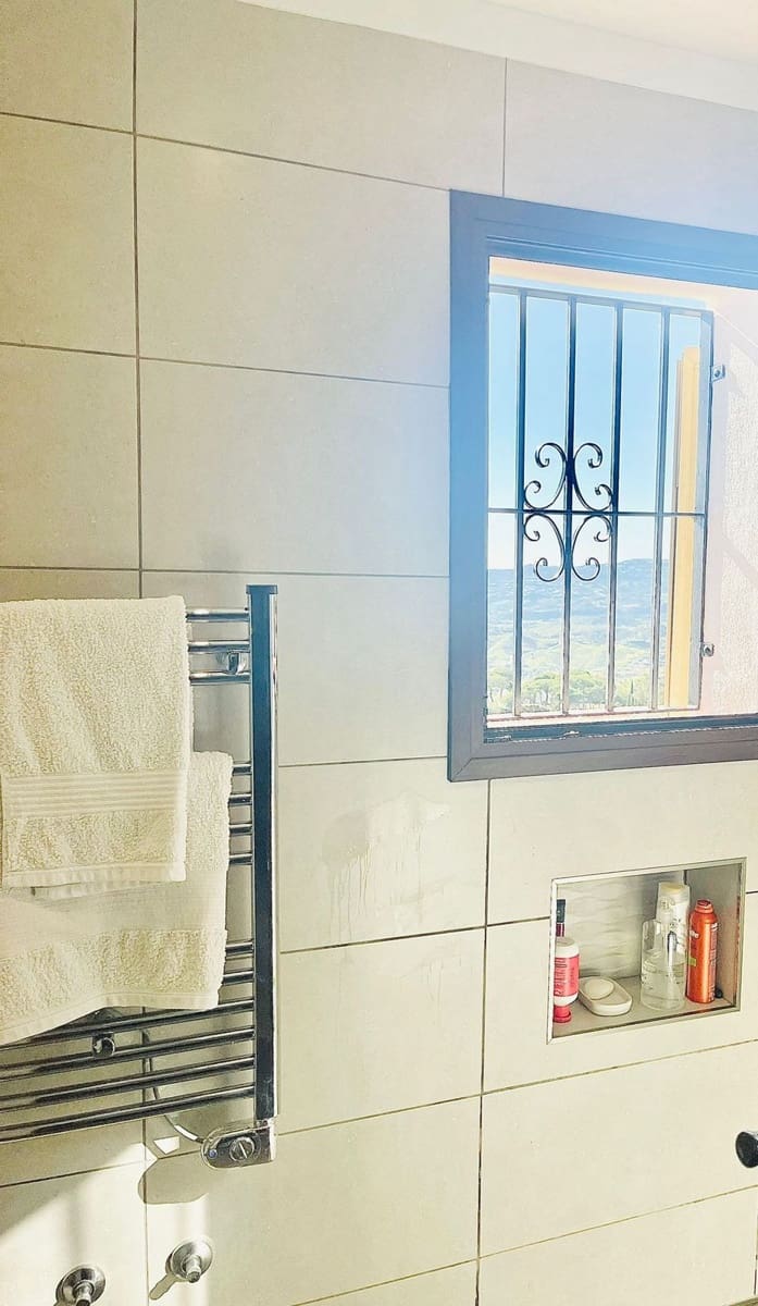 2 soveværelse Byhus til salg i Mijas med swimmingpool - € 335.000 (Ref: 9027343)