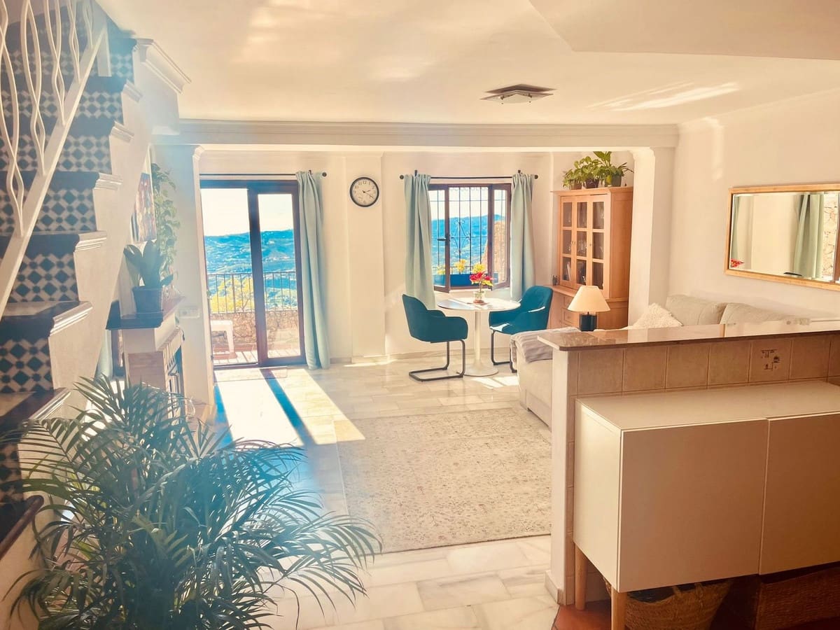 2 soveværelse Byhus til salg i Mijas med swimmingpool - € 335.000 (Ref: 9027343)